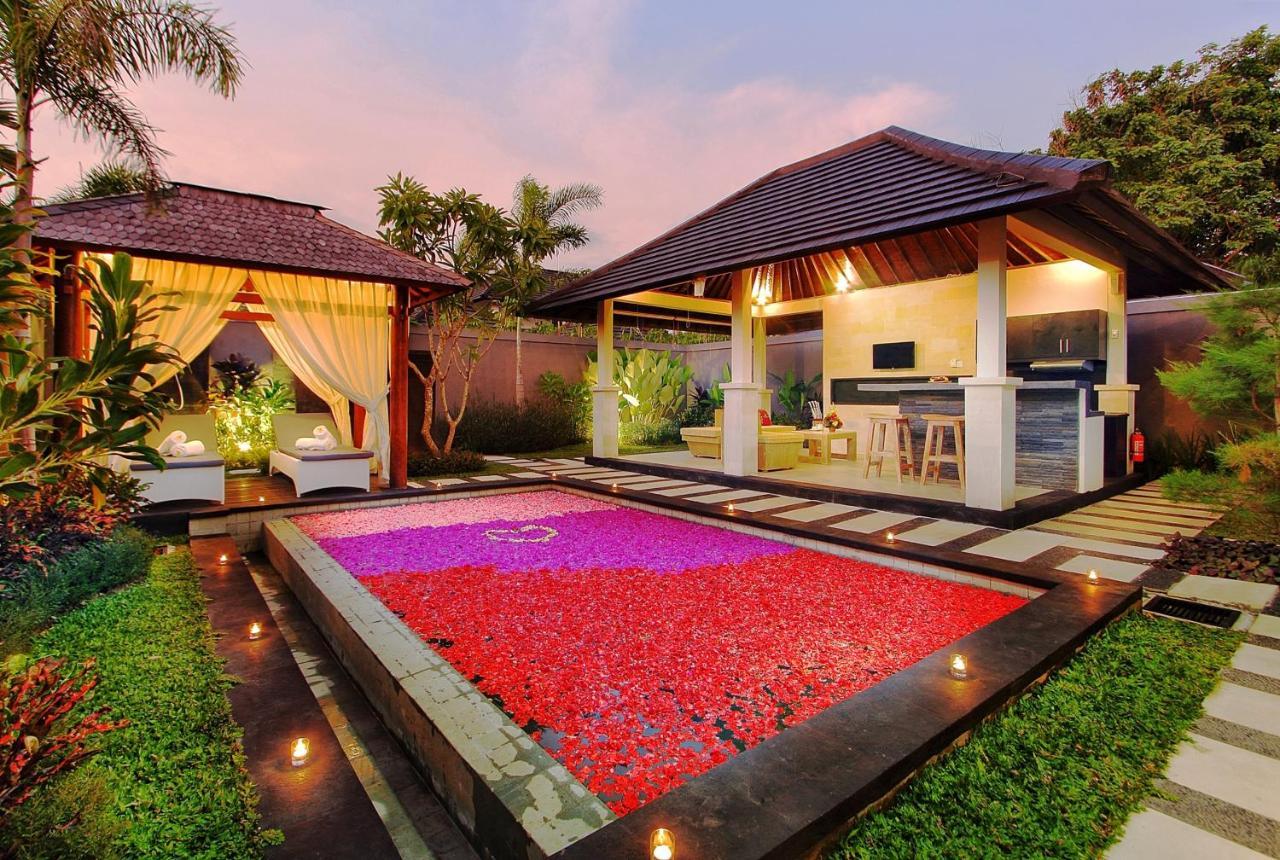 Agata Villas Seminyak Εξωτερικό φωτογραφία